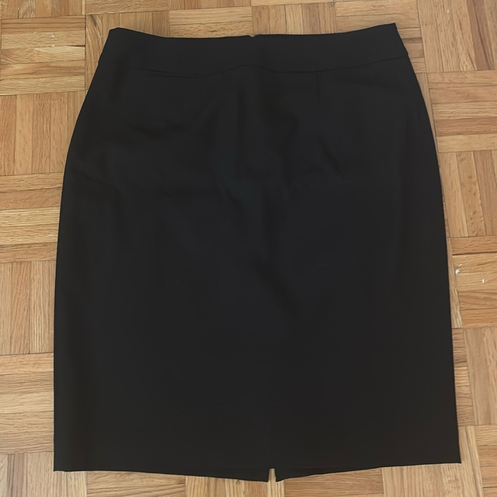 Calvin Klein black skirt size 10, like new